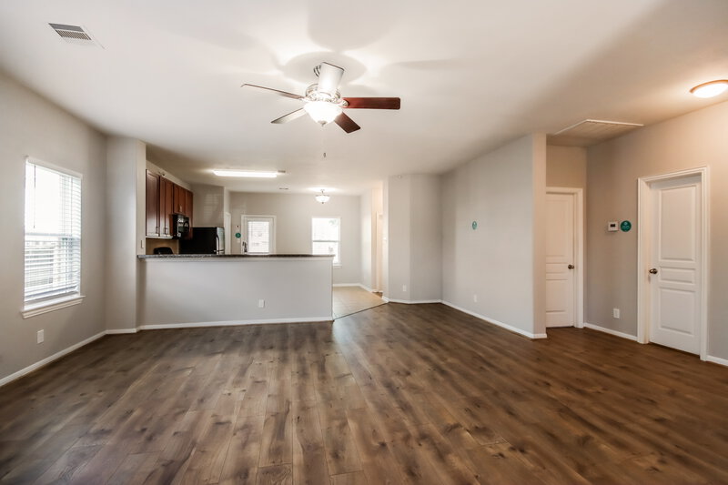 1,675/Mo, 20315 Shire Ridge Ln Humble, TX 77338 Living Room View