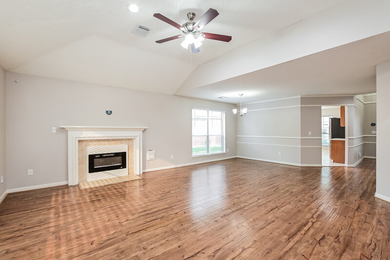 2,445/Mo, 8930 Stoney Bend Dr Spring, TX 77379 Living Room View