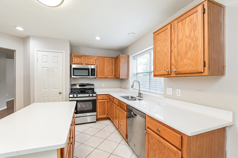 2,445/Mo, 8930 Stoney Bend Dr Spring, TX 77379 Kitchen View