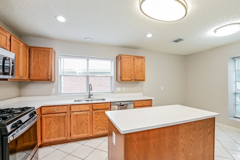 2,445/Mo, 8930 Stoney Bend Dr Spring, TX 77379 Kitchen View 2