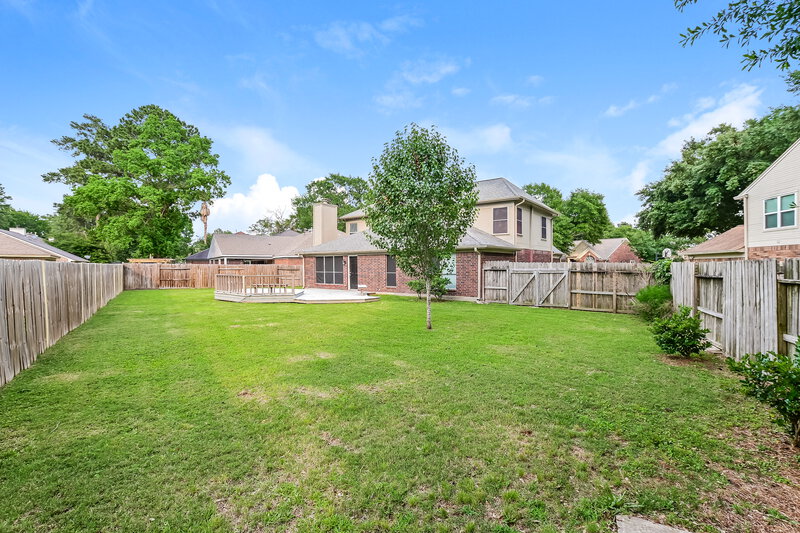 2,445/Mo, 8930 Stoney Bend Dr Spring, TX 77379 Backyard View
