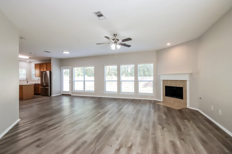 2,560/Mo, 1089 Shadow Glenn Dr Conroe, TX 77301 Living Room View