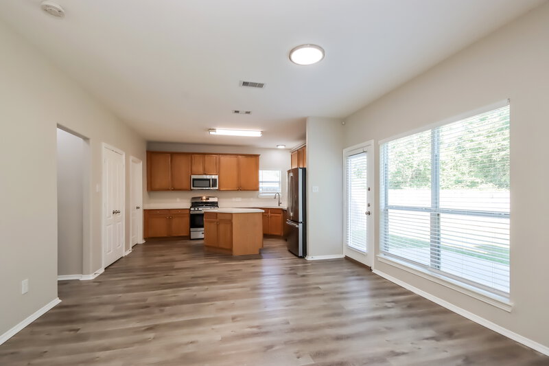 2,560/Mo, 1089 Shadow Glenn Dr Conroe, TX 77301 Living Room View 3