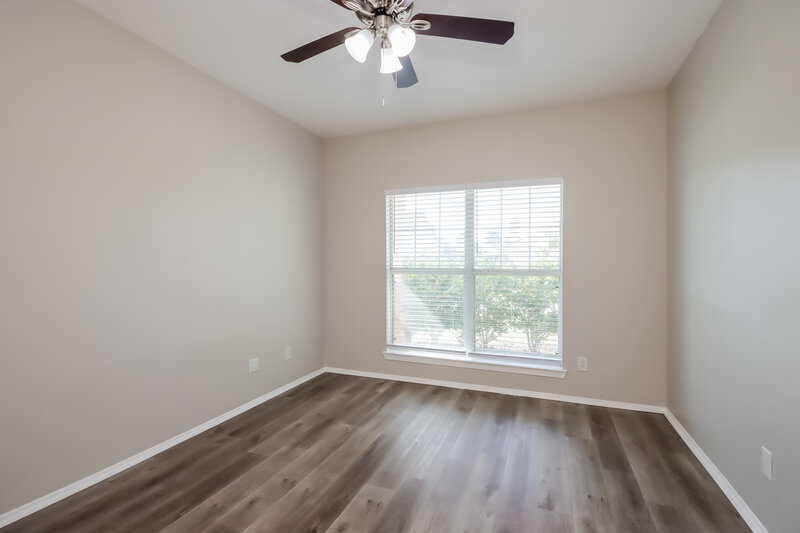 2,560/Mo, 1089 Shadow Glenn Dr Conroe, TX 77301 Bedroom View 3