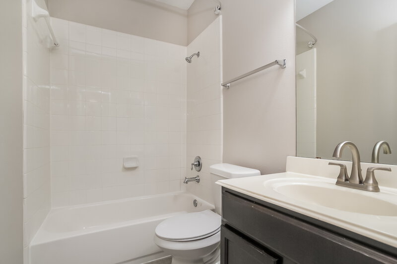 2,205/Mo, 2718 Cold River Dr Humble, TX 77396 Bathroom View