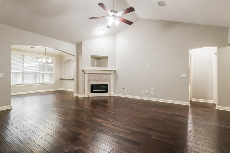 1,955/Mo, 29619 Spring Forest Dr Spring, TX 77386 Living Room View 2