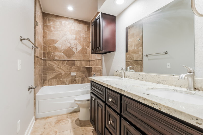 1,955/Mo, 29619 Spring Forest Dr Spring, TX 77386 Bathroom View