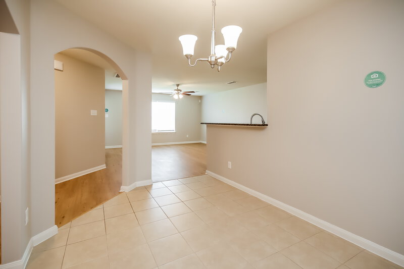 1,935/Mo, 9426 Gold Mountain Dr Rosharon, TX 77583 Dining Room View