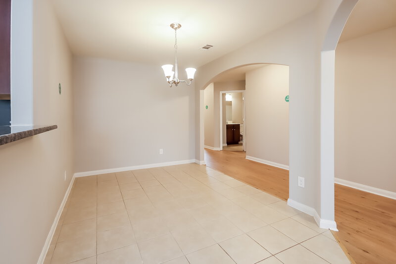 1,935/Mo, 9426 Gold Mountain Dr Rosharon, TX 77583 Dining Room View 2