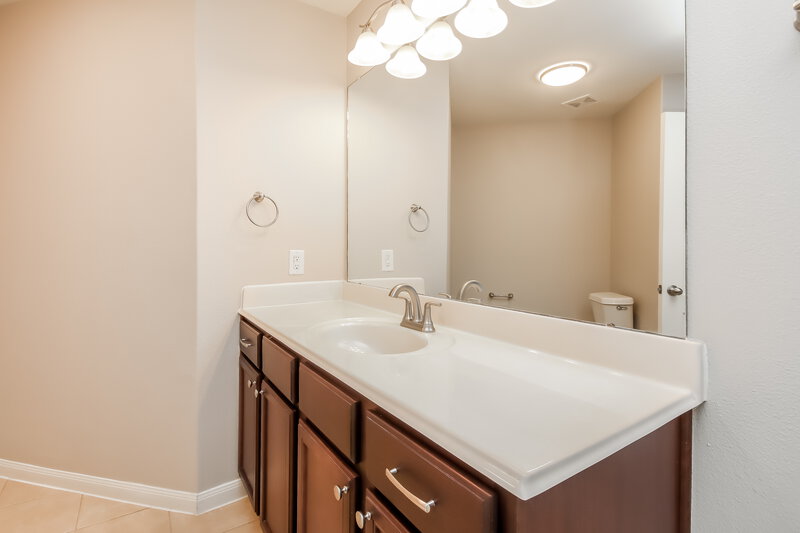 1,935/Mo, 9426 Gold Mountain Dr Rosharon, TX 77583 Main Bathroom View
