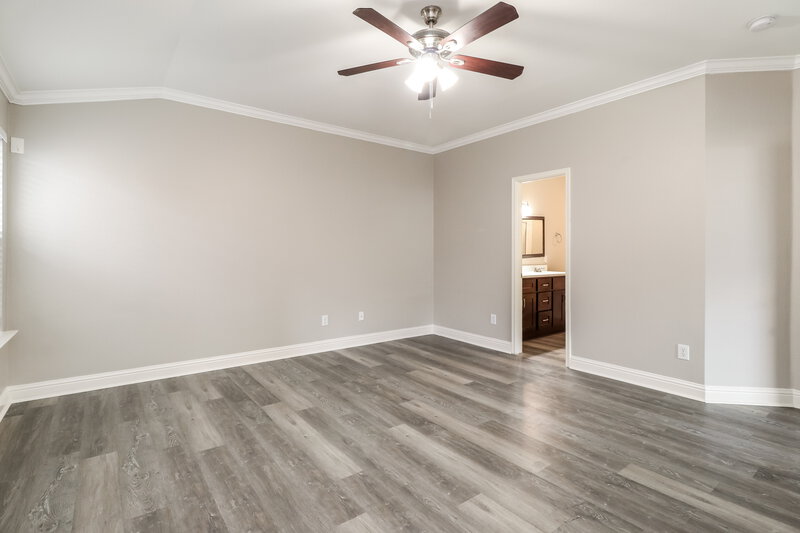2,900/Mo, 21206 Linden Hills Ln Humble, TX 77338 Main Bedroom View