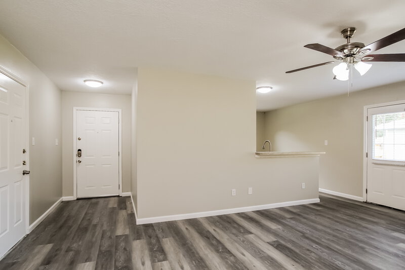 1,745/Mo, 1528 Glen Oaks Dr Conroe, TX 77385 Breakfast Nook View