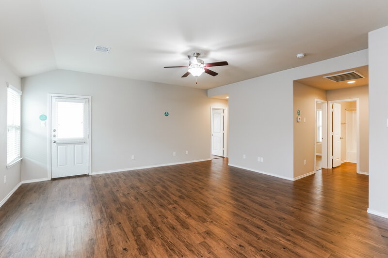1,960/Mo, 15430 Pueblito Verde Way Channelview, TX 77530 Living Room View 2