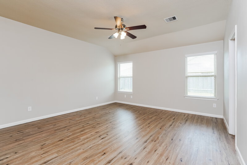 1,960/Mo, 15430 Pueblito Verde Way Channelview, TX 77530 Main Bedroom View