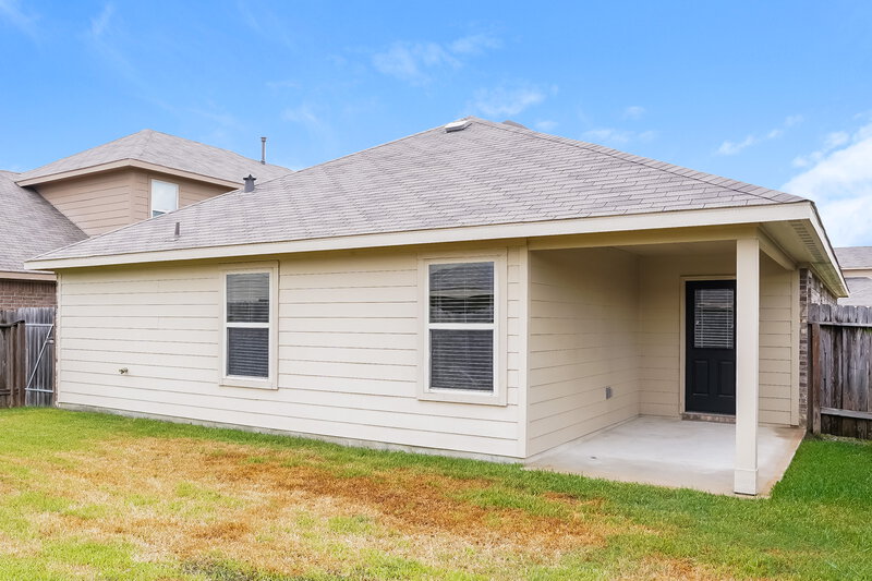 1,960/Mo, 15430 Pueblito Verde Way Channelview, TX 77530 Rear View
