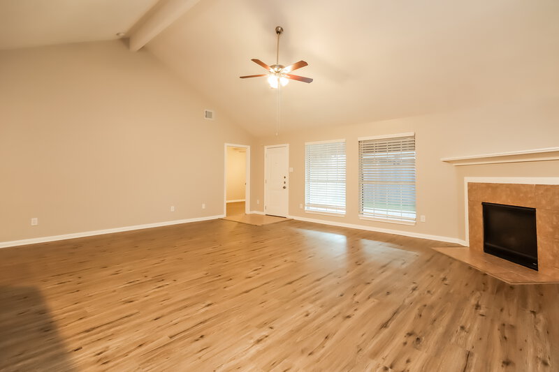 3,030/Mo, 413 Ceole Ln League City, TX 77573 Living Room View 2