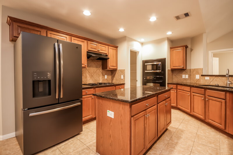 3,030/Mo, 413 Ceole Ln League City, TX 77573 Kitchen View