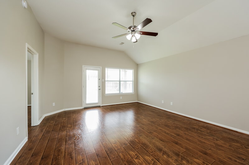 1,825/Mo, 11743 Elizabeth Ct Pinehurst, TX 77362 Dining Room View