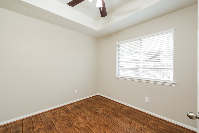 1,825/Mo, 11743 Elizabeth Ct Pinehurst, TX 77362 Bedroom View