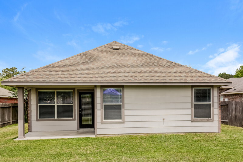1,825/Mo, 11743 Elizabeth Ct Pinehurst, TX 77362 Rear View