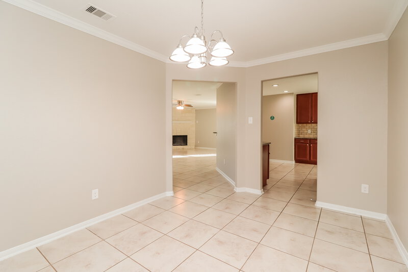 2,430/Mo, 9955 Chimney Swift Ln Conroe, TX 77385 Dining Room View