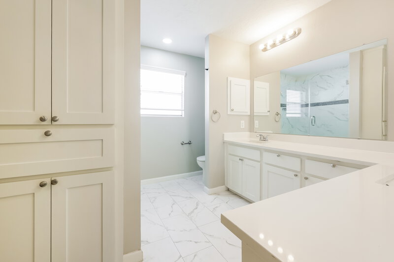 1,670/Mo, 15470 Carmel Dr Willis, TX 77318 Main Bathroom View 2