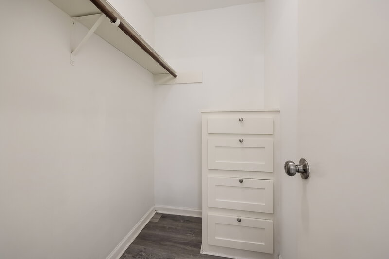 1,670/Mo, 15470 Carmel Dr Willis, TX 77318 Walk In Closet View
