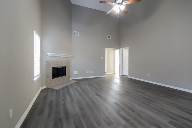 2,185/Mo, 5026 Quailgate Dr Spring, TX 77373 Living Room View 2