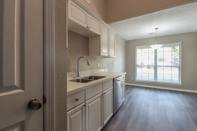 2,185/Mo, 5026 Quailgate Dr Spring, TX 77373 Kitchen View 3