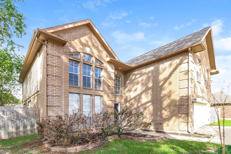 2,360/Mo, 4518 Allegro Dr Seabrook, TX 77586 Front View 2