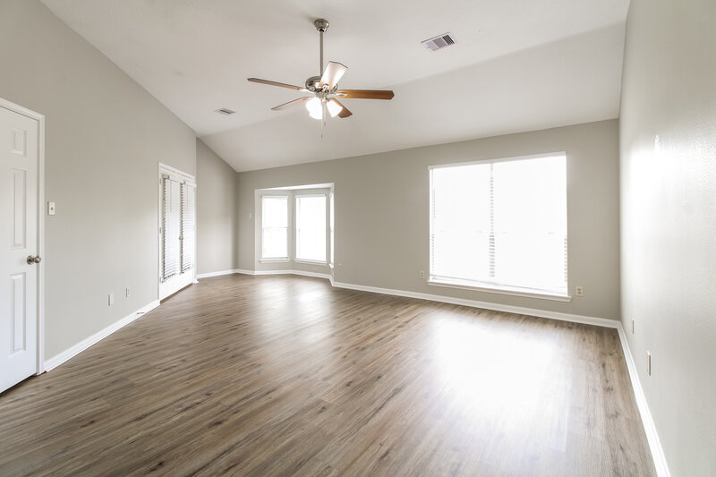 2,360/Mo, 4518 Allegro Dr Seabrook, TX 77586 Main Bedroom View