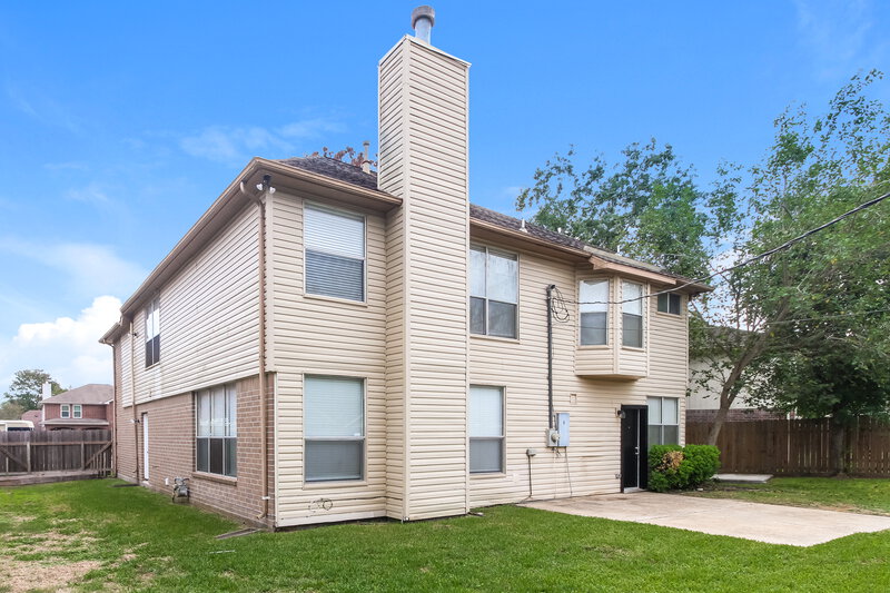 2,360/Mo, 4518 Allegro Dr Seabrook, TX 77586 Rear View