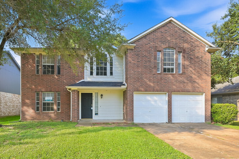 2,145/Mo, 1818 Oak Ridge Dr Kemah, TX 77565 External View