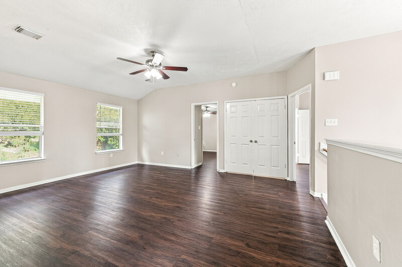 2,145/Mo, 1818 Oak Ridge Dr Kemah, TX 77565 Family Room View