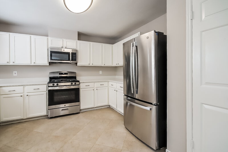 3,020/Mo, 1818 Oak Ridge Dr Kemah, TX 77565 Kitchen View 2