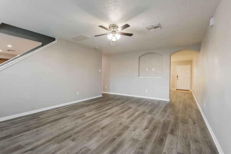 2,210/Mo, 21330 Carleen Creek Trl Spring, TX 77379 Living Room View 4