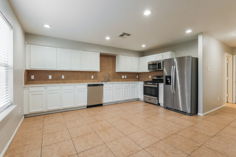 2,210/Mo, 21330 Carleen Creek Trl Spring, TX 77379 Kitchen View
