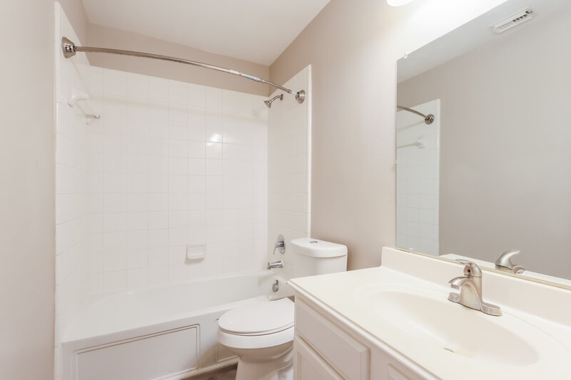 2,210/Mo, 21330 Carleen Creek Trl Spring, TX 77379 Bathroom View