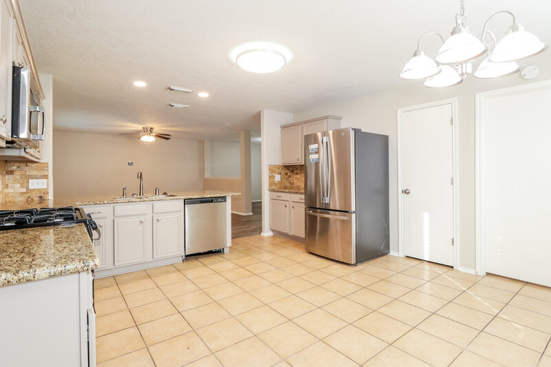 1,985/Mo, 10302 Fire Sage Dr Humble, TX 77396 Kitchen View