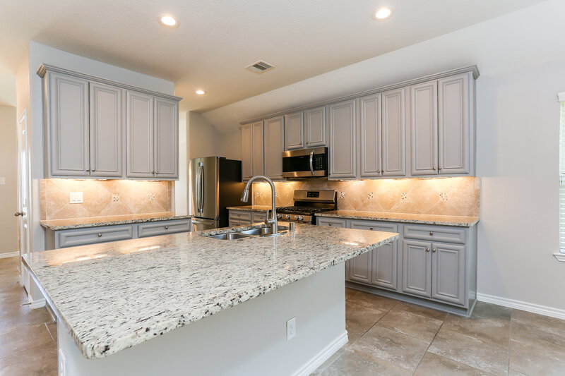 2,475/Mo, 18027 Svensson Slade Ln Houston, TX 77044 Kitchen View