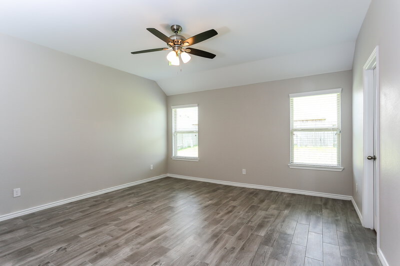 2,475/Mo, 18027 Svensson Slade Ln Houston, TX 77044 Main Bedroom View