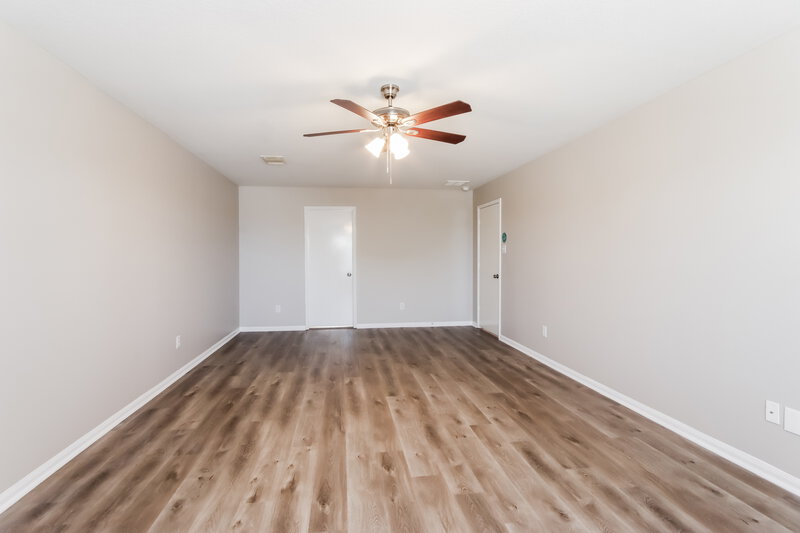 2,250/Mo, 7931 Evergreen Terrace Ln Houston, TX 77040 Main Bedroom View 2