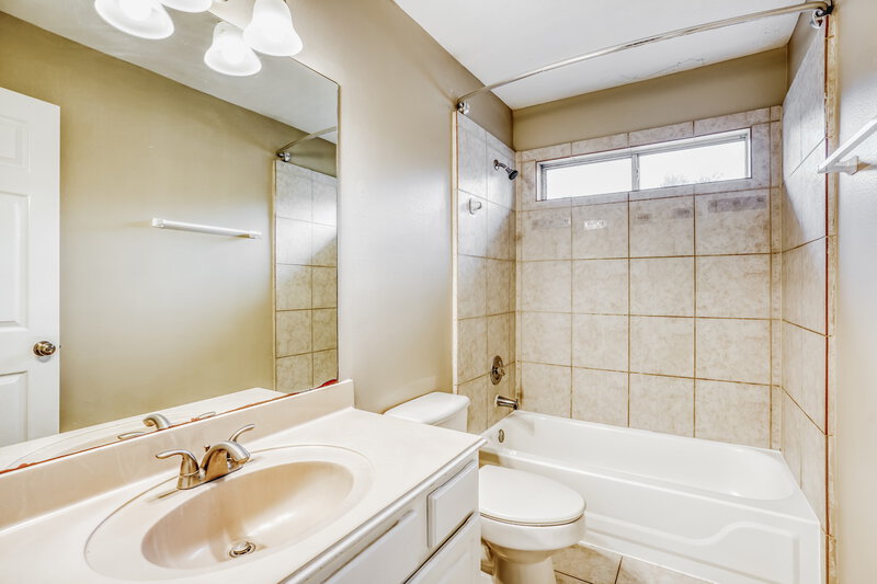 2,350/Mo, 11914 Serendipity Ln Cypress, TX 77429 Bathroom View