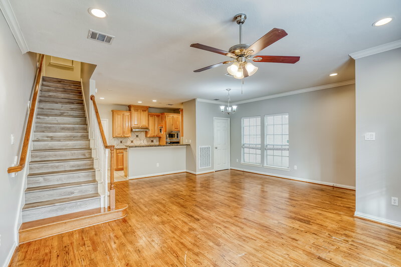 1,930/Mo, 7118 Turtle Lagoon Row Houston, TX 77036 Living Room View