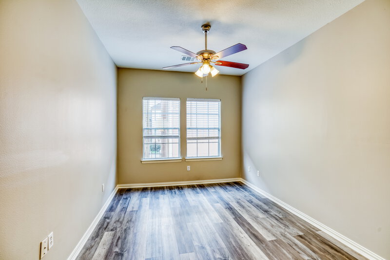 1,930/Mo, 7118 Turtle Lagoon Row Houston, TX 77036 Bedroom View 2