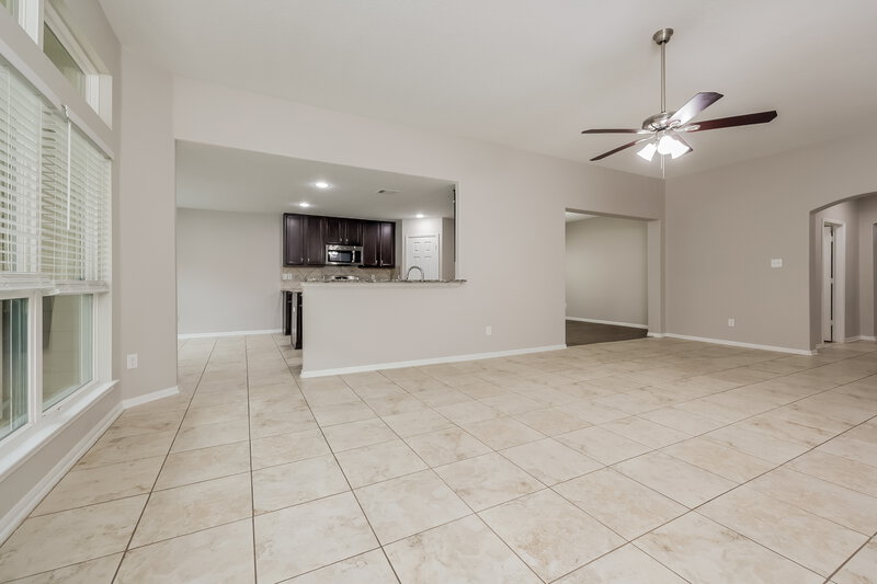 2,590/Mo, 4215 Echo Clearing Ct Humble, TX 77346 Living Room View 2