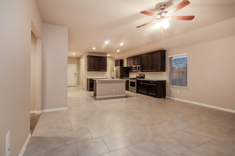 2,120/Mo, 407 Ashley Falls Ln Rosharon, TX 77583 Living Room View 3