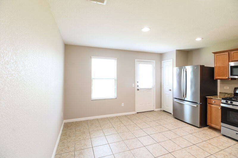 1,805/Mo, 12302 Skyview Amber Ct Houston, TX 77047 Kitchen View 2