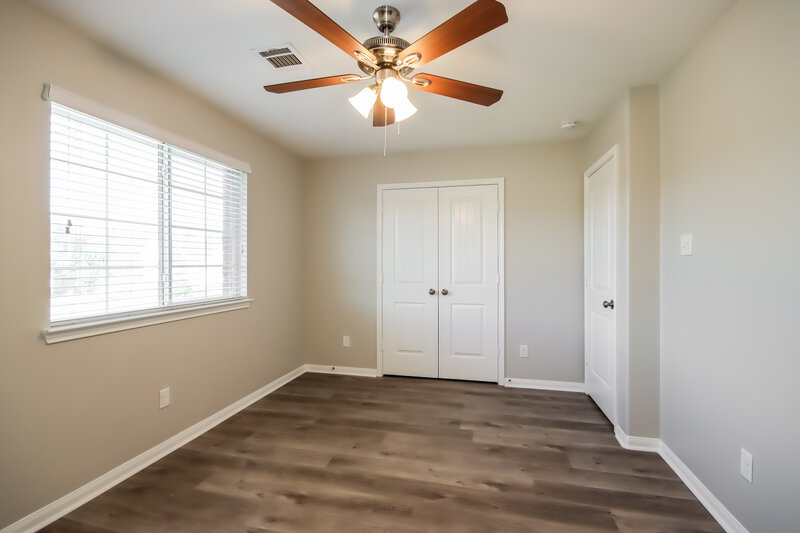 1,815/Mo, 261 Kellyn Ct Conroe, TX 77306 Bedroom View