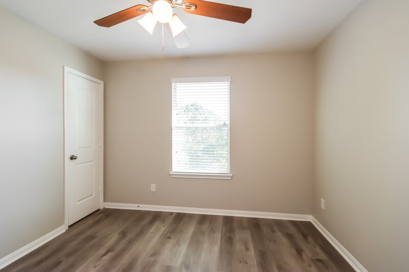 1,815/Mo, 261 Kellyn Ct Conroe, TX 77306 Bedroom View 3